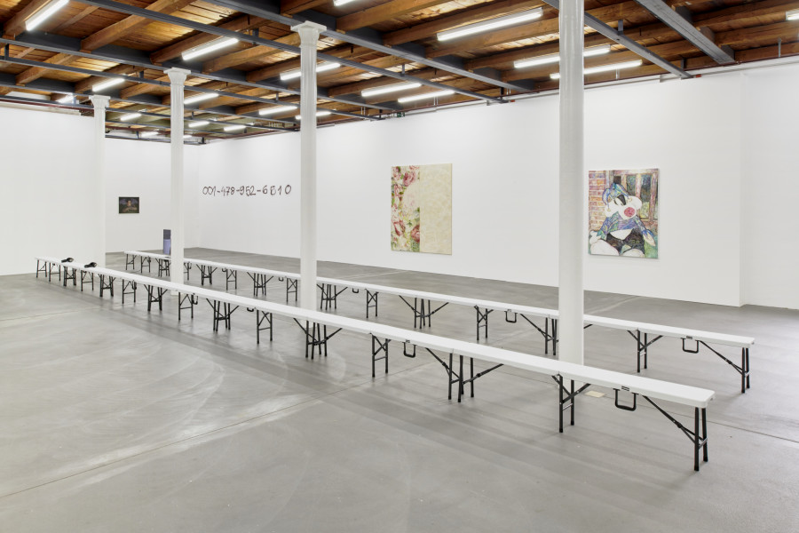 Exhibition view, La réforme de Pooky, 2022, Kunsthalle Friart Fribourg. Photo Guillaume Python, Courtesy Kunsthalle Friart Fribourg.