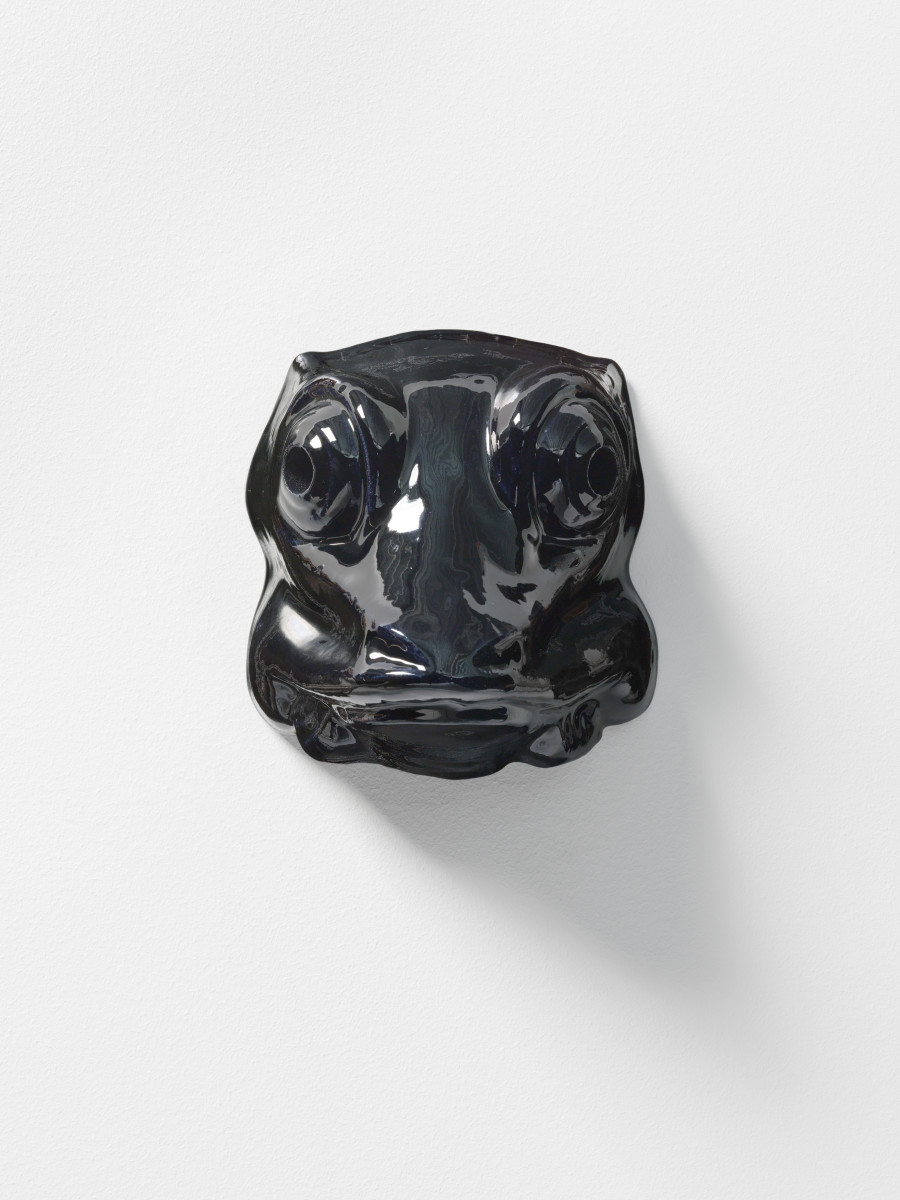 Mai-Thu Perret, With an unbounded force (black frog), 2019