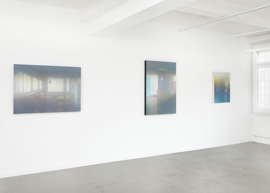 Exhibition view, Adrien Couvrat, Habiter une peinture, Galerie Heinzer Reszler, 2024-2025. Photo credit: Laurent Isler