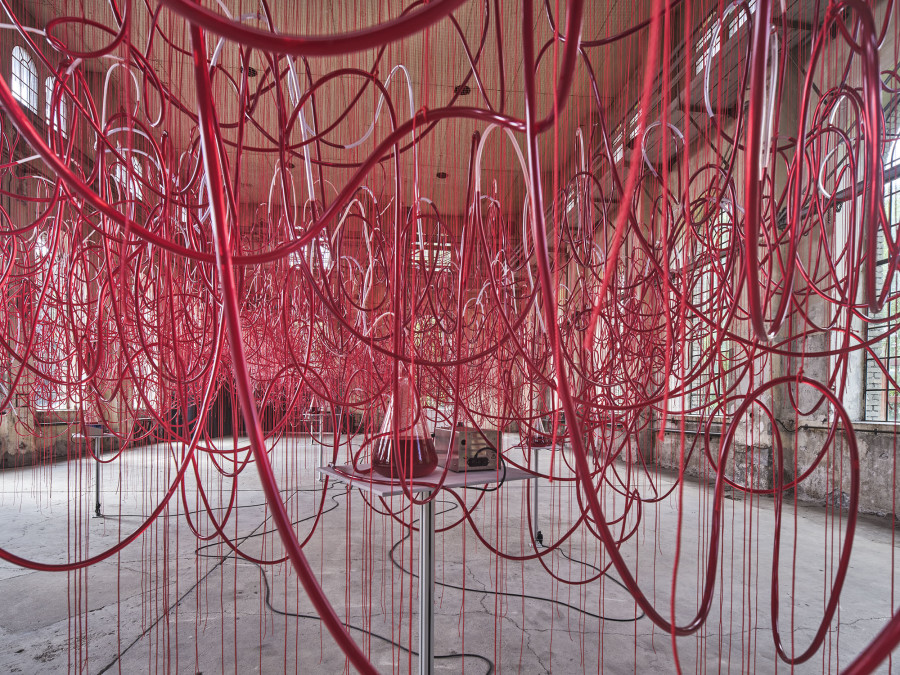 Chiharu Shiota: "Who am I Tomorrow?", Kunstraum Dornbirn 2023, Photo Günter Richard Wett, © the artist / Bildrecht Vienna 2023