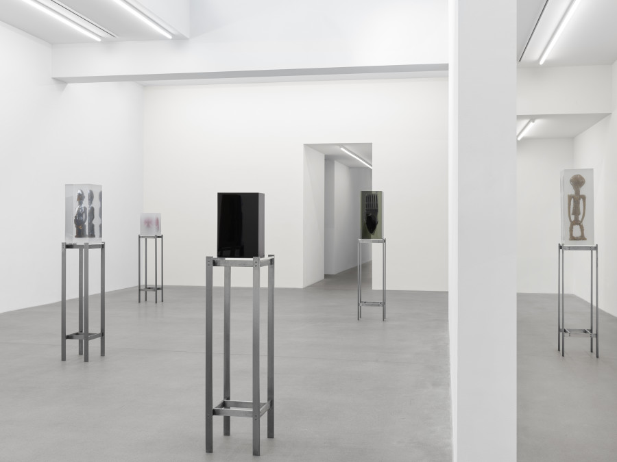 Installation view, Matthew Angelo Harrison, American Ghost, Galerie Eva Presenhuber, Waldmannstrasse, Zurich, 2024. © Matthew Angelo Harrison. Courtesy the artist and Galerie Eva Presenhuber, Zurich / Vienna. Photo: Stefan Altenburger Photography, Zürich