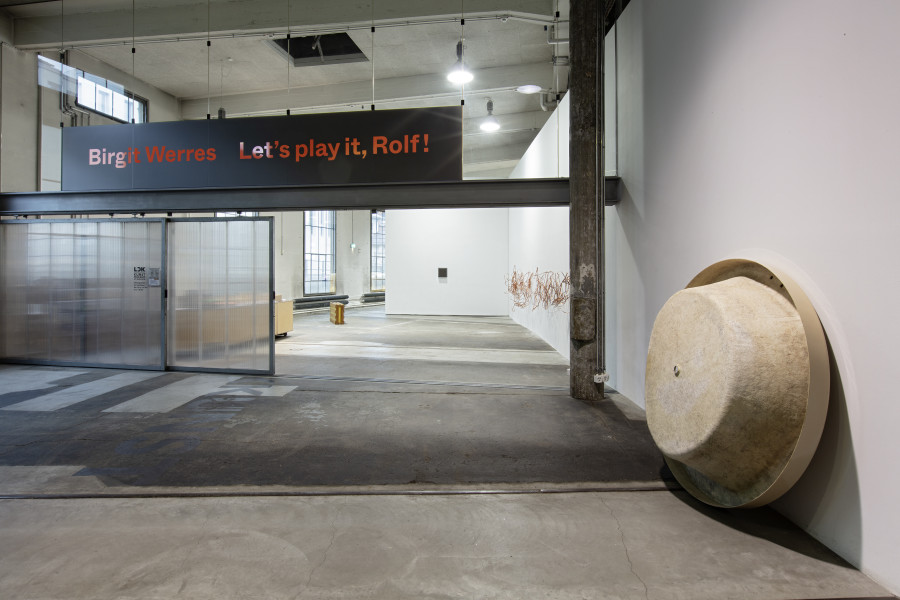 Birgit Werres, Let’s play it, Rolf !, Installationsansicht Kunstzone Lokremise, Kunstmuseum St.Gallen, Foto: Stefan Rohner