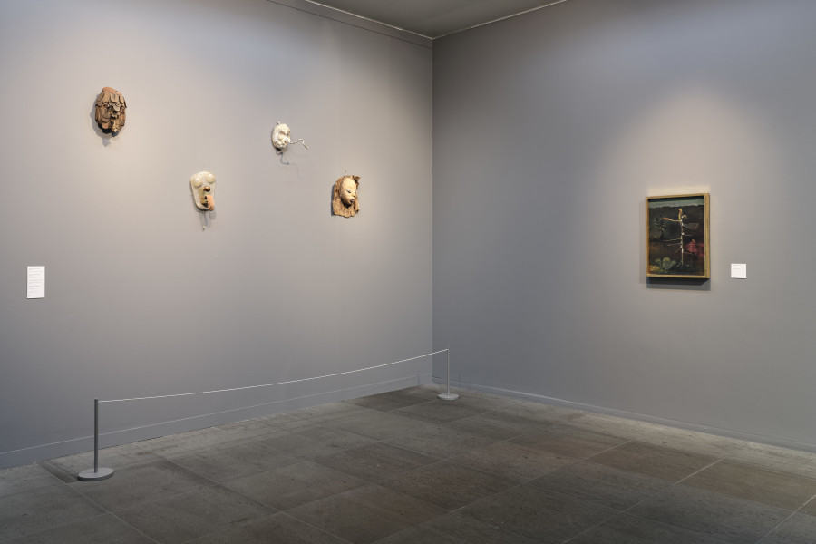 Exhibition view, Meret Oppenheim, My Exhibition, Kunstmuseum Bern, 2021-2022. © Kunstmuseum Bern, photo: Rolf Siegenthaler