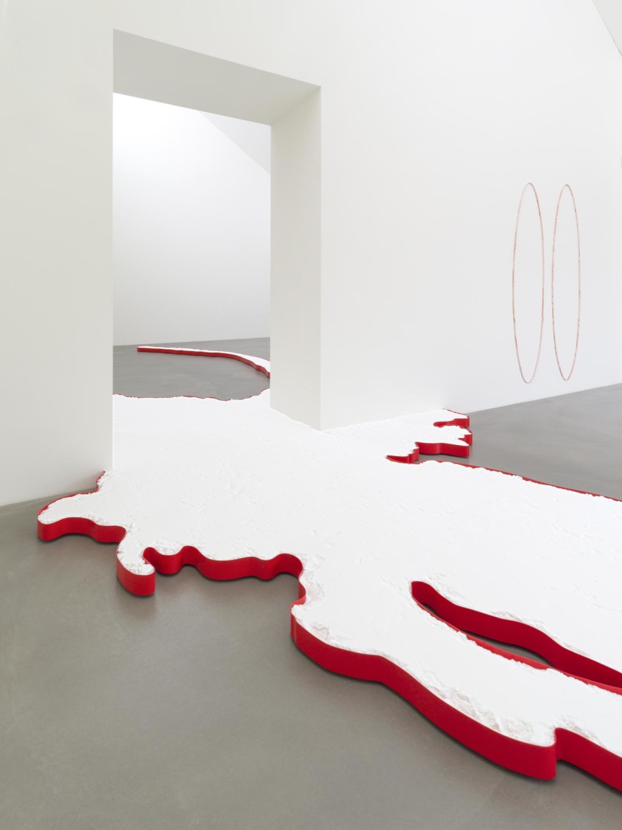 Exhibition view, Alice Channer, Heavy Metals / Silk Cut, Kunstmuseum Appenzell / Kunsthalle Appenzell, 2023. Photography: Roman März