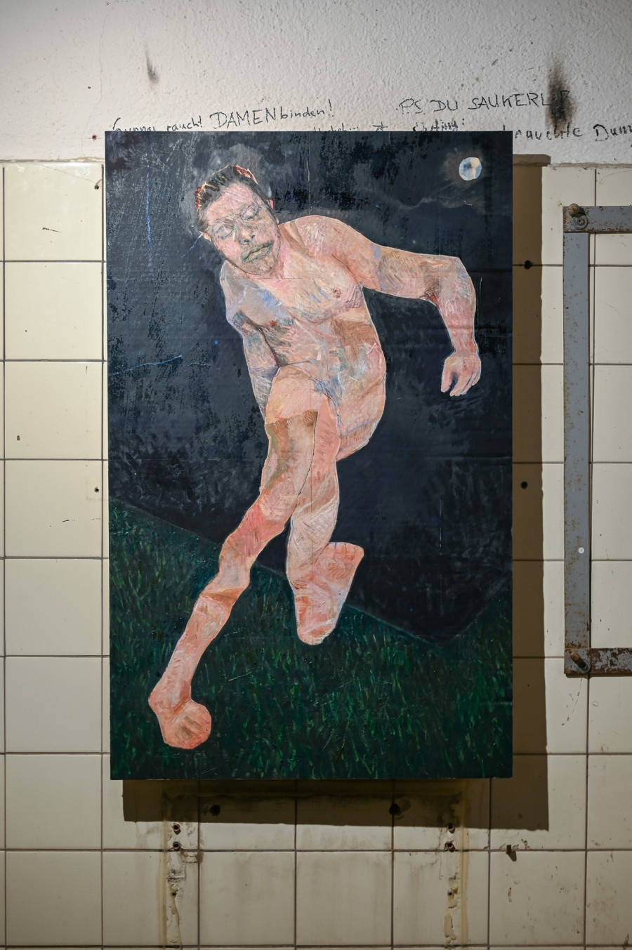 Protoplast, "his flywheel most adjacent," no date, Protoplast at Kaiserwache, Freiburg im Breisgau, 2026. Images courtesy of the artist and Kaiserwache. Photo: Stefan Lux.