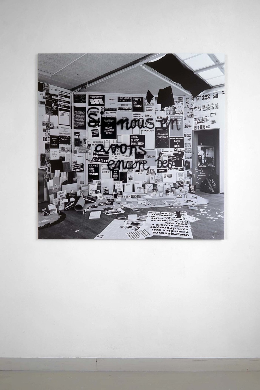 Réfléchis bien, EAC (les halles), Porrentruy, 11 May – 6 July 2025. Doris Lasch, Si nous en avons encore besoin, 2025, Photograph on baryta paper, Courtesy of the artist