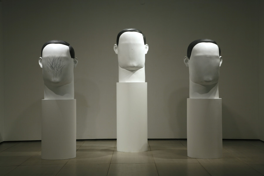 Inbai Kim, Deller hon Dainy (3 Portraits), 2007. Synthetic materials, pencil. Each 80 x 50 x 45 cm. Photo: Sigg Collection, Mauensee © The artist