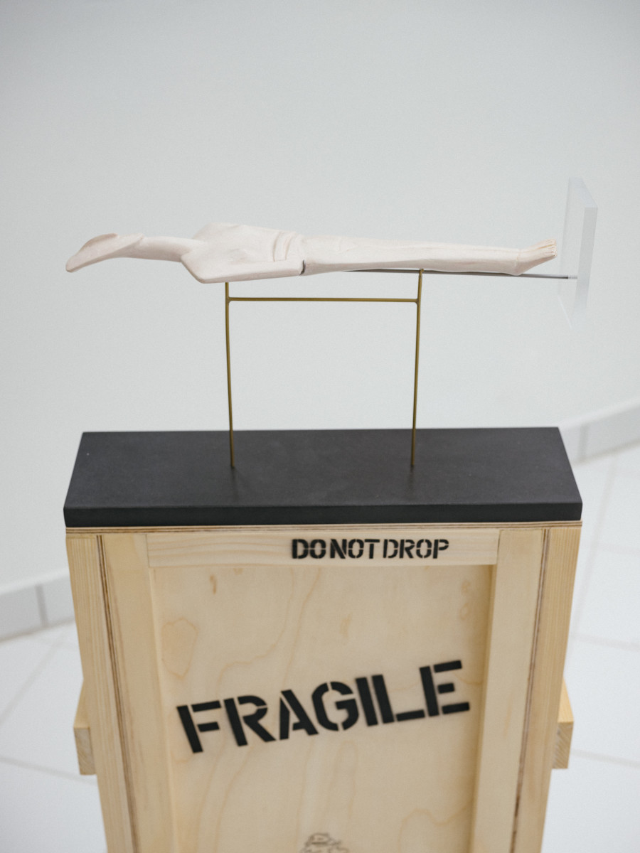 Mathias Pfund, Still Standing, Imitation stone mortar, brass, stainless steel, waxed mdf, acrylic glass, acrylic paints, 42x12x22 cm, 2021-2022. Mathias Pfund, For a Cycladic museum, Wooden box, stamp, stencils, 42x12x98 cm, 2022. Photo credit: Philip Frowein