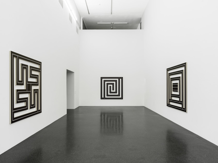 Installation view, Philippe Decrauzat, No Journey Ends, Galerie Francesca Pia, Zurich, 2022. Photo: Cedric Mussano