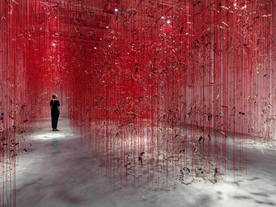 Chiharu Shiota, Eye to Eye, 2023, Installation view, Museum Haus Konstruktiv, 2023. Photo: Stefan Altenburger © 2023, ProLitteris, Zurich