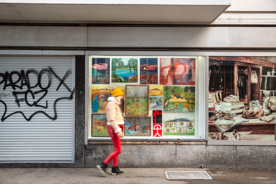 Exhibition view, THE PRESENT, Die Diele, 2021-2022. ©Die Diele / Livio Baumgartner