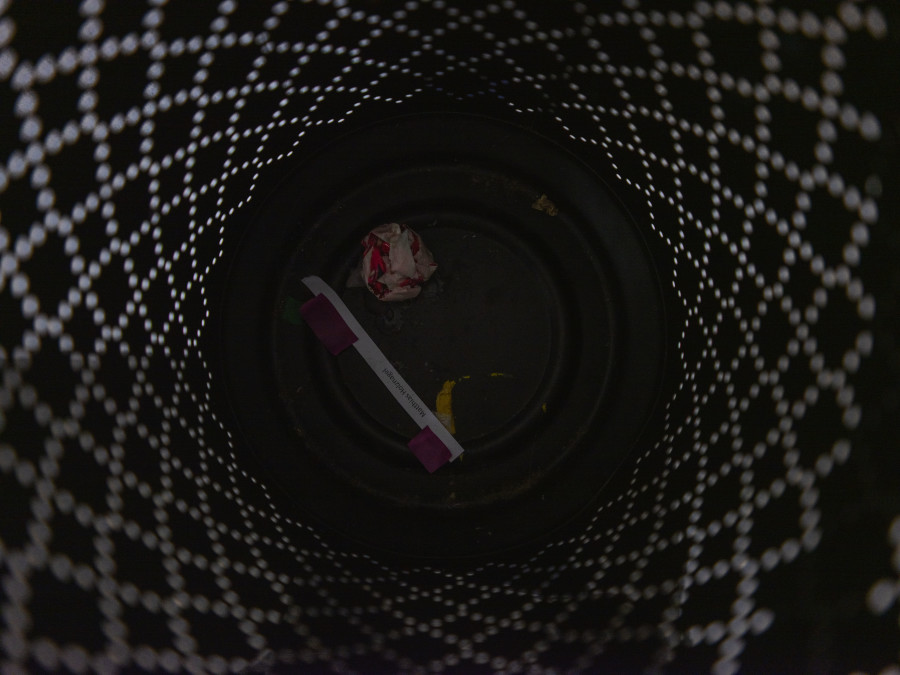 Exhibition view, IM MUELL IM PARK, Matthias Holznagel, Pförtnerhaus Freiburg, 2025.