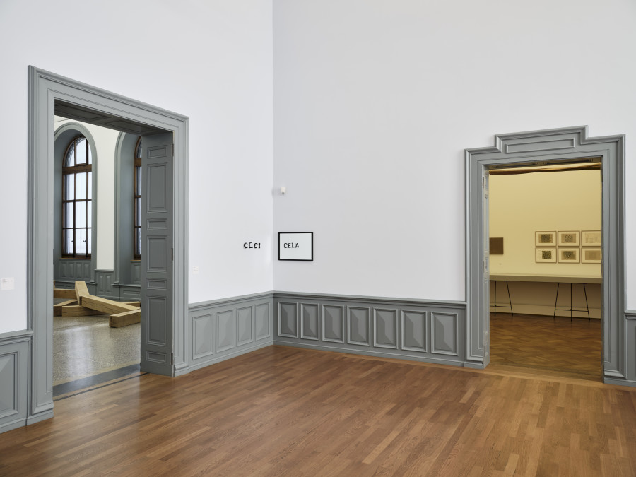 Installation view, Markus Raetz, oui non si no yes no, Kunstmuseum Bern, 2022. Photo credit: Rolf Siegenthaler, © Kunstmuseum Bern