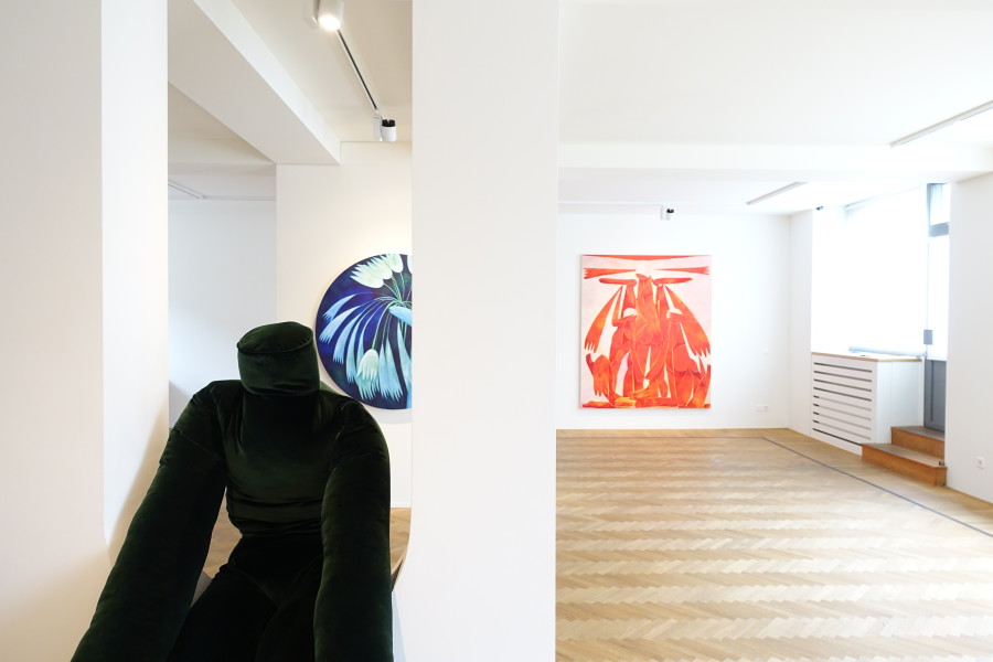 Installation shots of "Our Humans" with works by Tahnee Lonsdale, exhibited at Galerie Fabian Lang, Zurich, (10.11.2022-29.01.2023). Credit: Courtesy of the artist and Galerie Fabian Lang. Copyright: © Fabian Lang