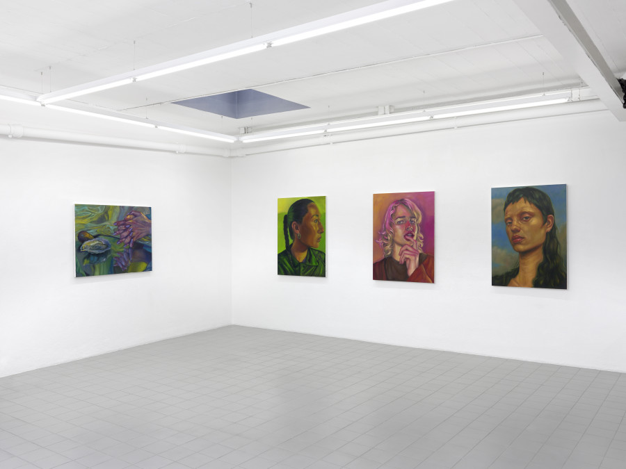 Installation view, Chloe Wise, Spite Unseen, Galerie Sébastien Bertrand, 2022. Photos: Annik Wetter, courtesy: The Artist & Galerie Sébastien Bertrand