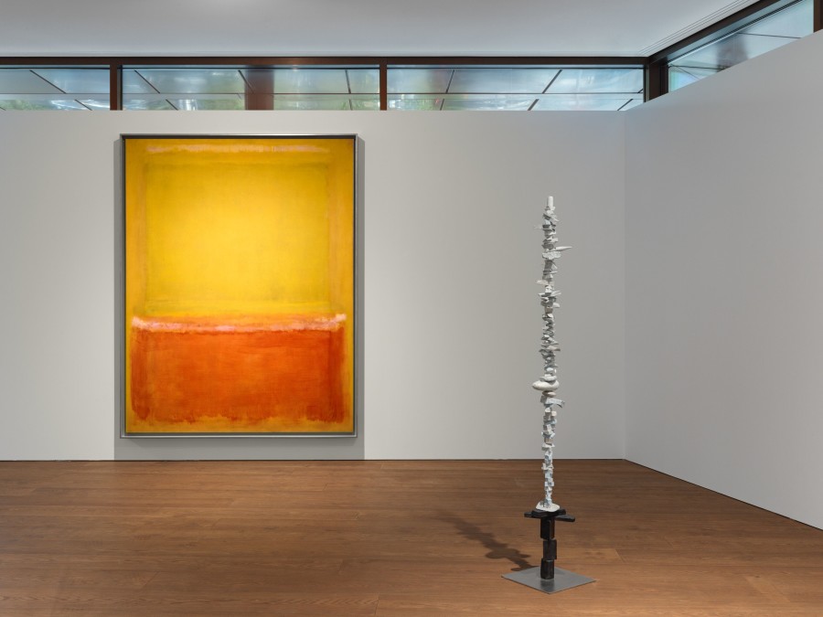 Installation view, ‘The God that Failed: Louise Bourgeois, Barnett Newman, Mark Rothko’, curated by Philip Larratt-Smith, Hauser & Wirth Zurich, Bahnhofstrasse, until 16 September 2023. © The Easton Foundation / 2023, ProLitteris, Zurich © The Barnett Newman Foundation, New York / 2023, ProLitteris, Zurich © 1998 Kate Rothko Prizel & Christopher Rothko / 2023, ProLitteris, Zurich. Photo: Stefan Altenburger Photography Zürich