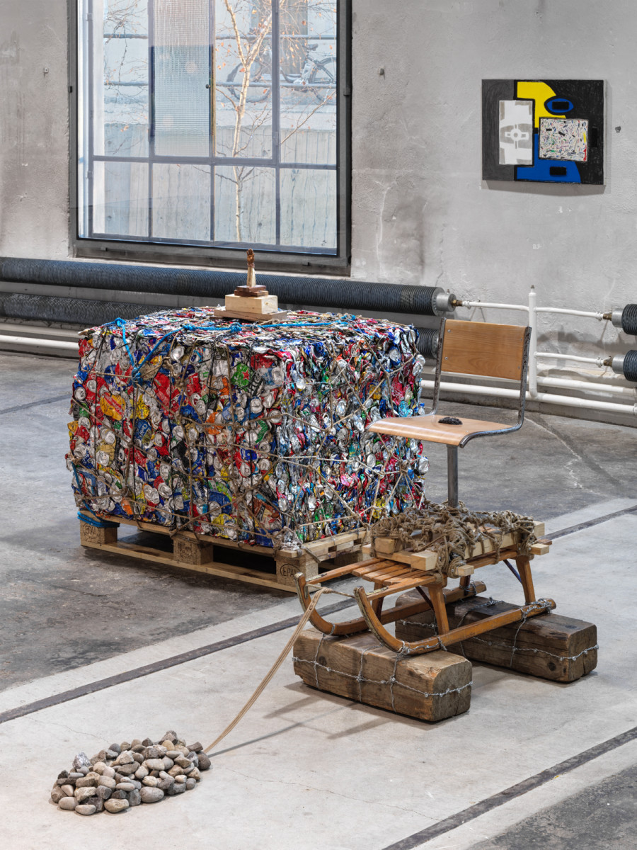 Arthur Simms – Chair With My Hair, installation view LOK by Kunstmuseum St.Gallen, Photo: Stefan Altenburger