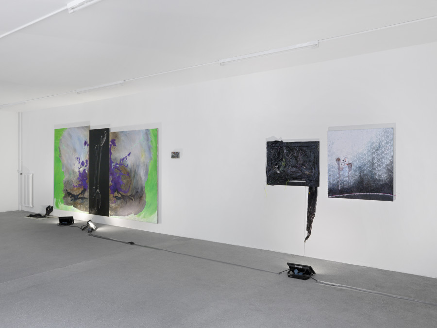 Jasmine Gregory, Mommie Dearest: A Sword That Cuts Both Ways, Installation view, Karma International, Zurich 2022. Photo credit: © Annik Wetter. Courtesy of the artist and Karma International Zurich © Jasmine Gregory