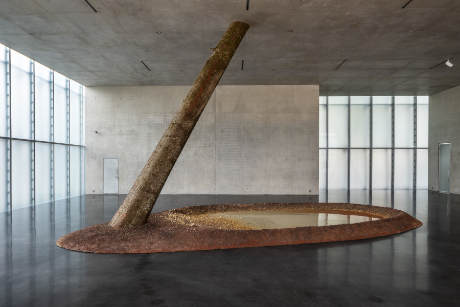 Otobong Nkanga, Unearthed – Abyss, 2021, Installation view ground floor Kunsthaus Bregenz, 2021. Photo: Markus Tretter Courtesy of the artist © Otobong Nkanga, Kunsthaus Bregenz