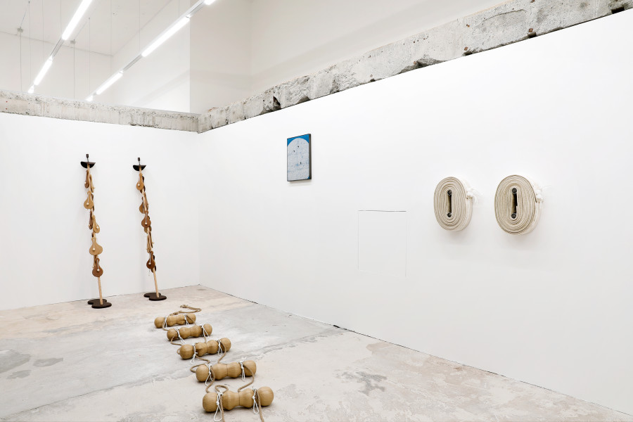 Exhibition View Aurélien Martin Solo Show «The North Face» at Fabienne Levy, Lausanne, 2021 / Photo: Neige Sanchez / Courtesy: the Artist and Fabienne Levy