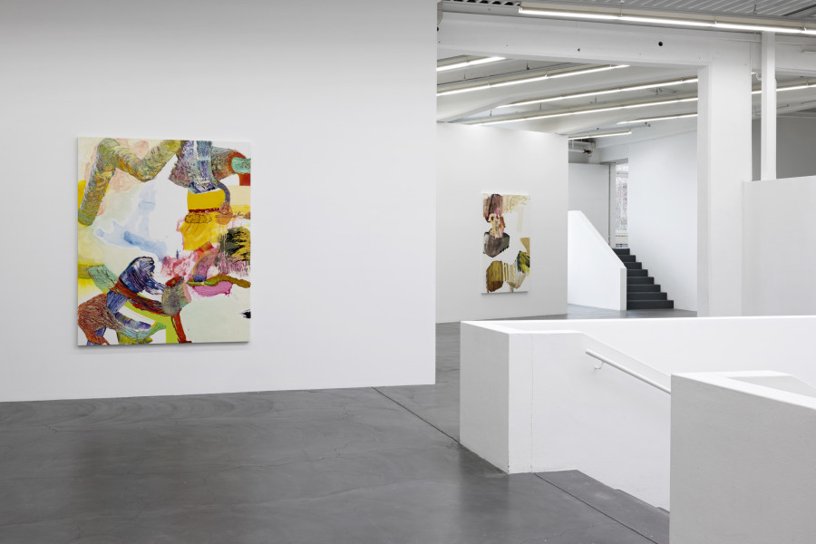 Pia Fries, bitu, 1995. 200 x 170 cm, Ölfarbe auf Holz; tonstich lo, 2008. 200 x 140 cm. Ölfarbe und Siebdruck auf Holz. Courtesy: Pia Fries Ausstellungsansicht / Installation view Kunsthaus Baselland 2023. Foto / Photo: Gina Folly  © Pia Fries / 2023 ProLitteris, Zürich