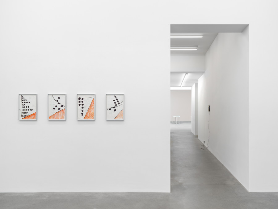 Installation view, Frequencies (and atmospheres), curated by Andreas Melas and Helena Papadopoulos, Galerie Eva Presenhuber, Waldmannstrasse, Zurich, 2023. © the artists. Courtesy the artists and Galerie Eva Presenhuber, Zurich / Vienna Photo: Stefan Altenburger Photography, Zürich.