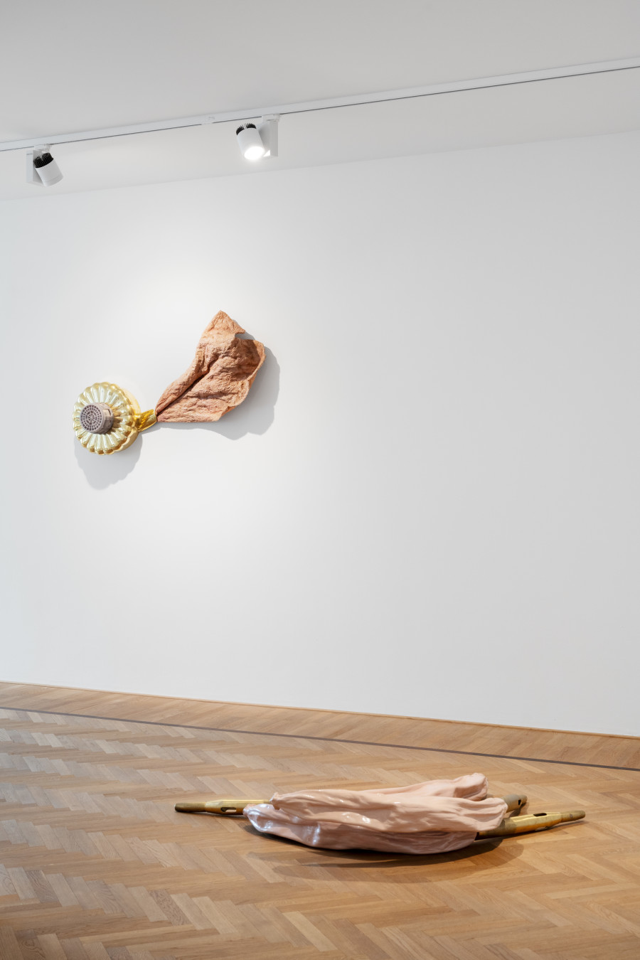 Installation view of Maria Ceppi, 'Chimära', 2025, Galerie Fabian Lang, Zürich. Courtesy of the artist and Galerie Fabian Lang. Copyright: © Fabian Lang