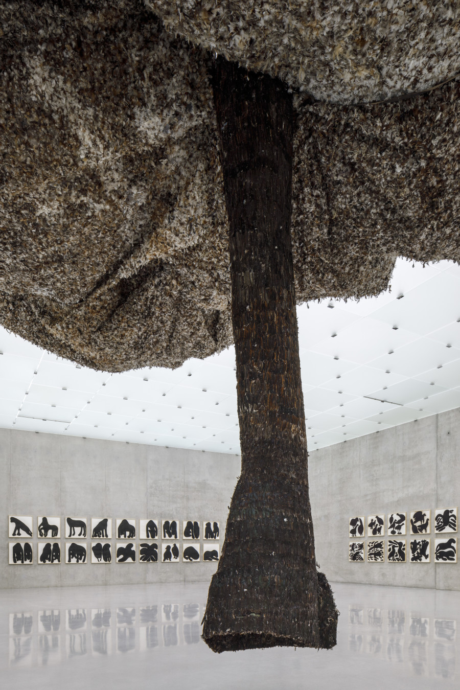 Solange Pessoa, Installation view third floor Kunsthaus Bregenz, 2023. Photo: Markus Tretter. Courtesy of the artist, Mendes Wood DM. © Solange Pessoa, Kunsthaus Bregenz